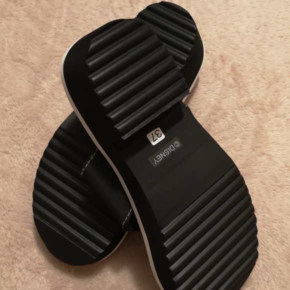 Mickey mouse platform sandals - Picture 3 of 3